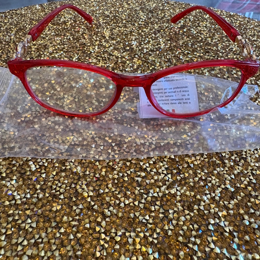 Bright Red NWT Women’s Red Cat-Eye Glasses with Subtle Gloss and gold. + 3.00